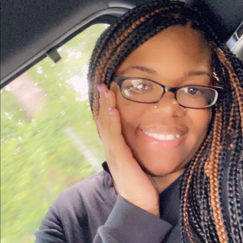 Meet your Posher, Antoinette